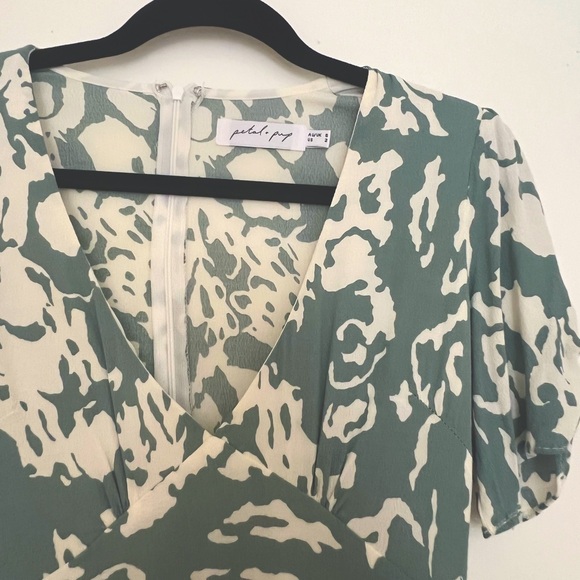 Petal and Pup mini dress size 2 US - Picture 2 of 2